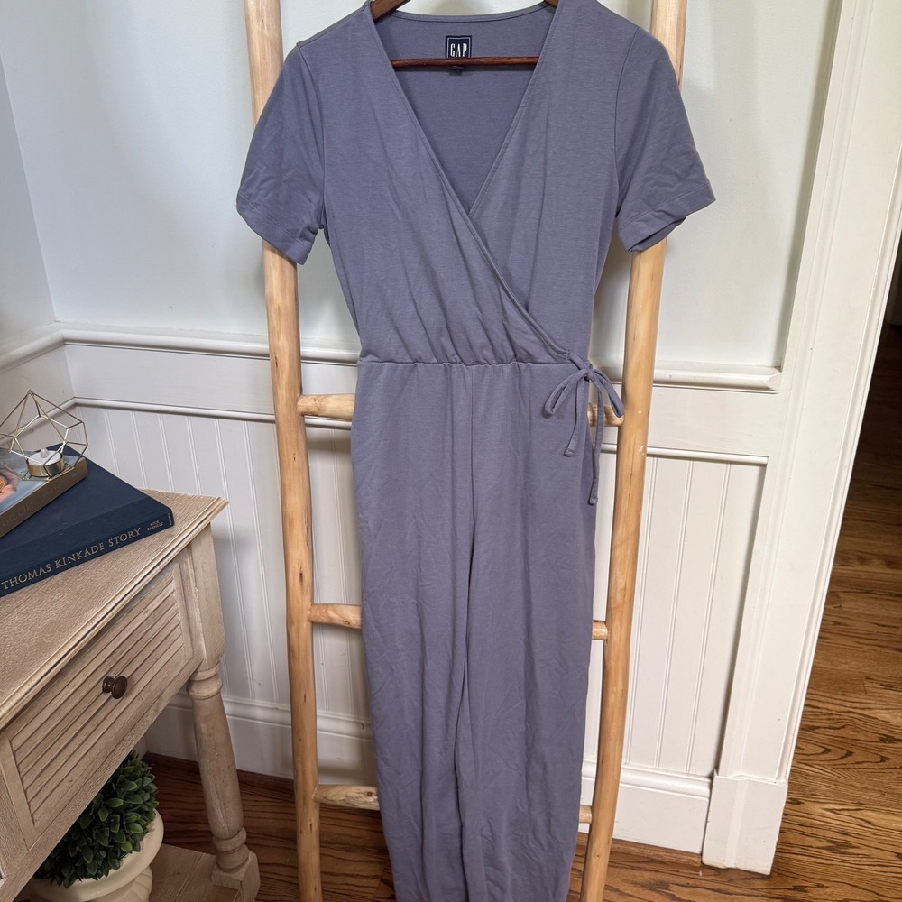 Gap Womens XS Short Sleeve Surplice Wrap Jumpsuit Dusty Purple Knit Pockets